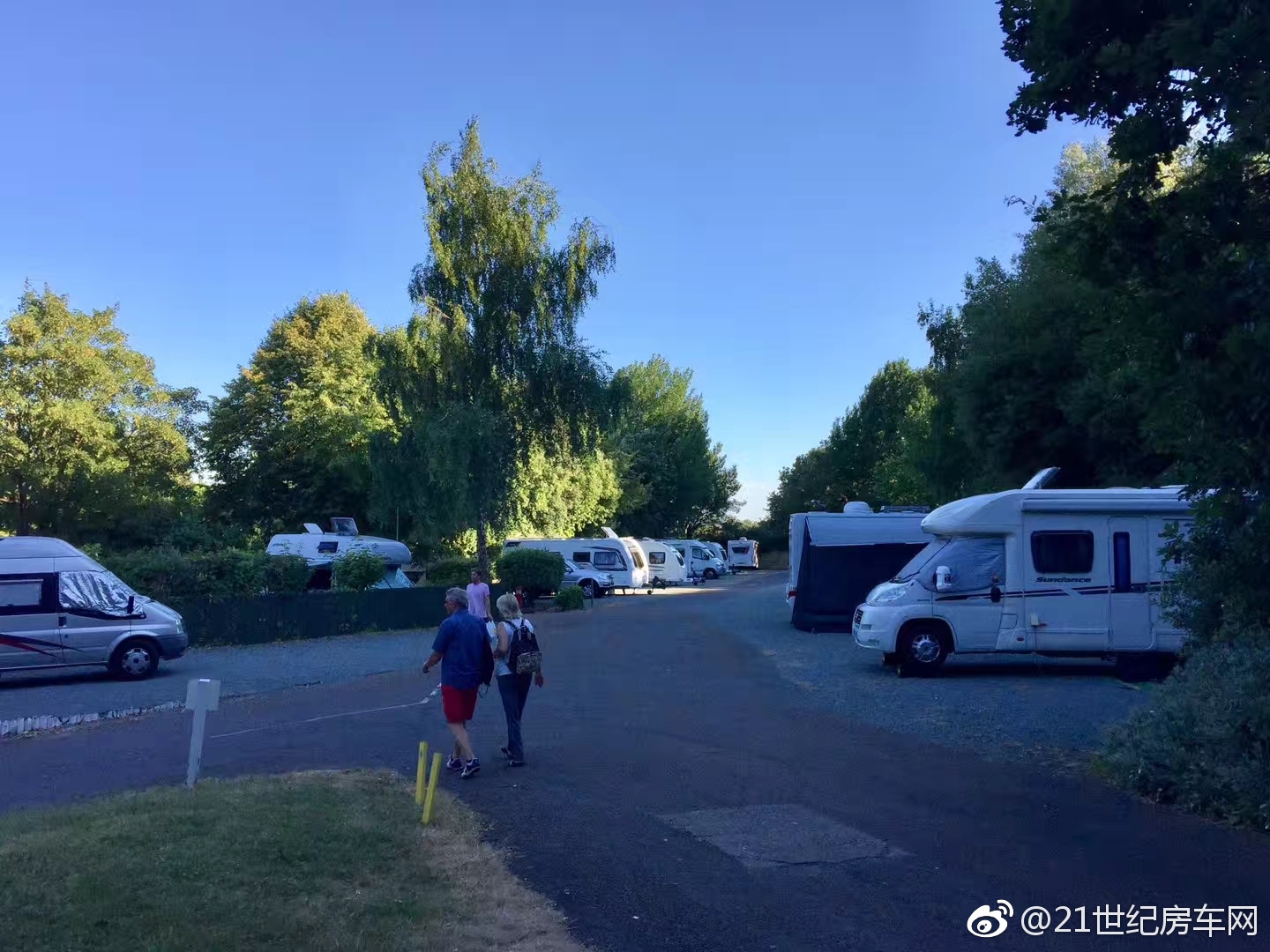 【房车与露营】房车停靠型营地的现状解析(图1)