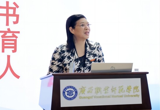 着力打造“教育贴心六服务”